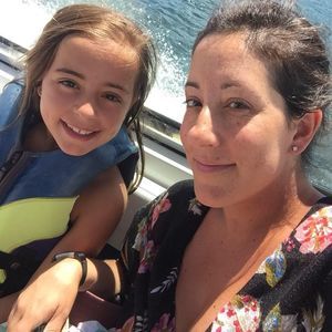 Meet your Posher, Demi